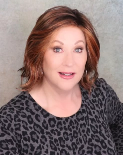 Ahead Of The Curve Wig By Raquel Welch | Mono Part -Beautique Hair Shop AheadofthecurveSSspicefront