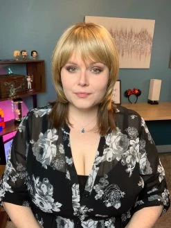 Beautiful Illusion Topper By Raquel Welch | Mono Top 27 Beautiful Illusion Topper By Raquel Welch | Mono Top -Beautique Hair Shop BeautifulIllusion2