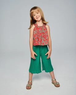 Pretty In Fabulous By Hairdo | Mono Crown | Children's Wig 19 Pretty In Fabulous By Hairdo | Mono Crown | Children's Wig -Beautique Hair Shop KIDZ PrettyInFabulous Model Front2