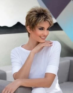 Penelope Wig Petite By Envy -Beautique Hair Shop Penelope5319 2 83ac56ac 57f6 4f90 94a9 d92ed152e90d