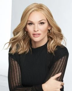 Wavy Day Wig By Raquel Welch | Mono Top -Beautique Hair Shop RW WavyDay Model Front2