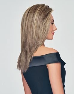 Well Played Wig By Raquel Welch | Mono Part 25 Well Played Wig By Raquel Welch | Mono Part -Beautique Hair Shop RW WellPlayed Model Side1